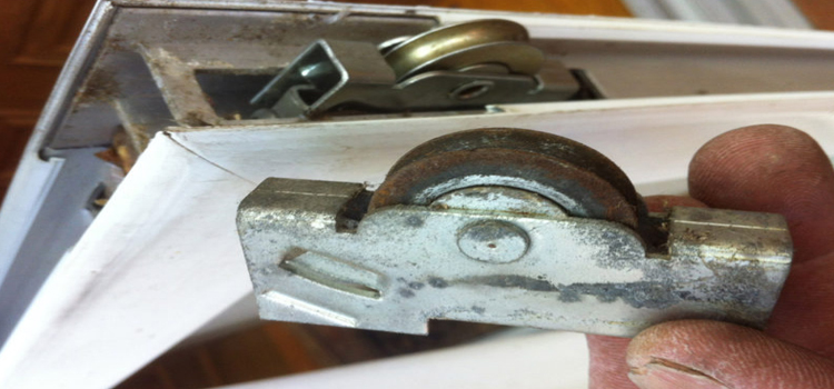 screen door roller repair in Bostonia